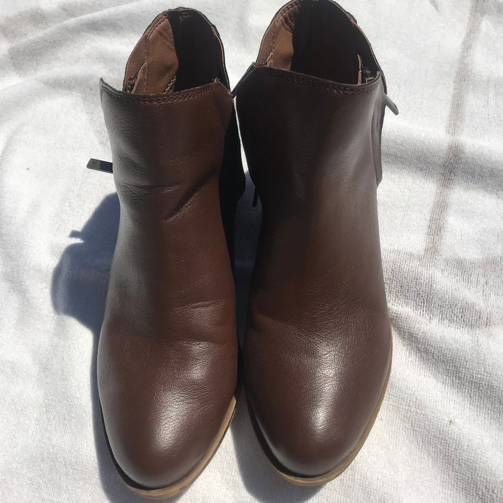 Lucky Brand Boots Brown Size 8